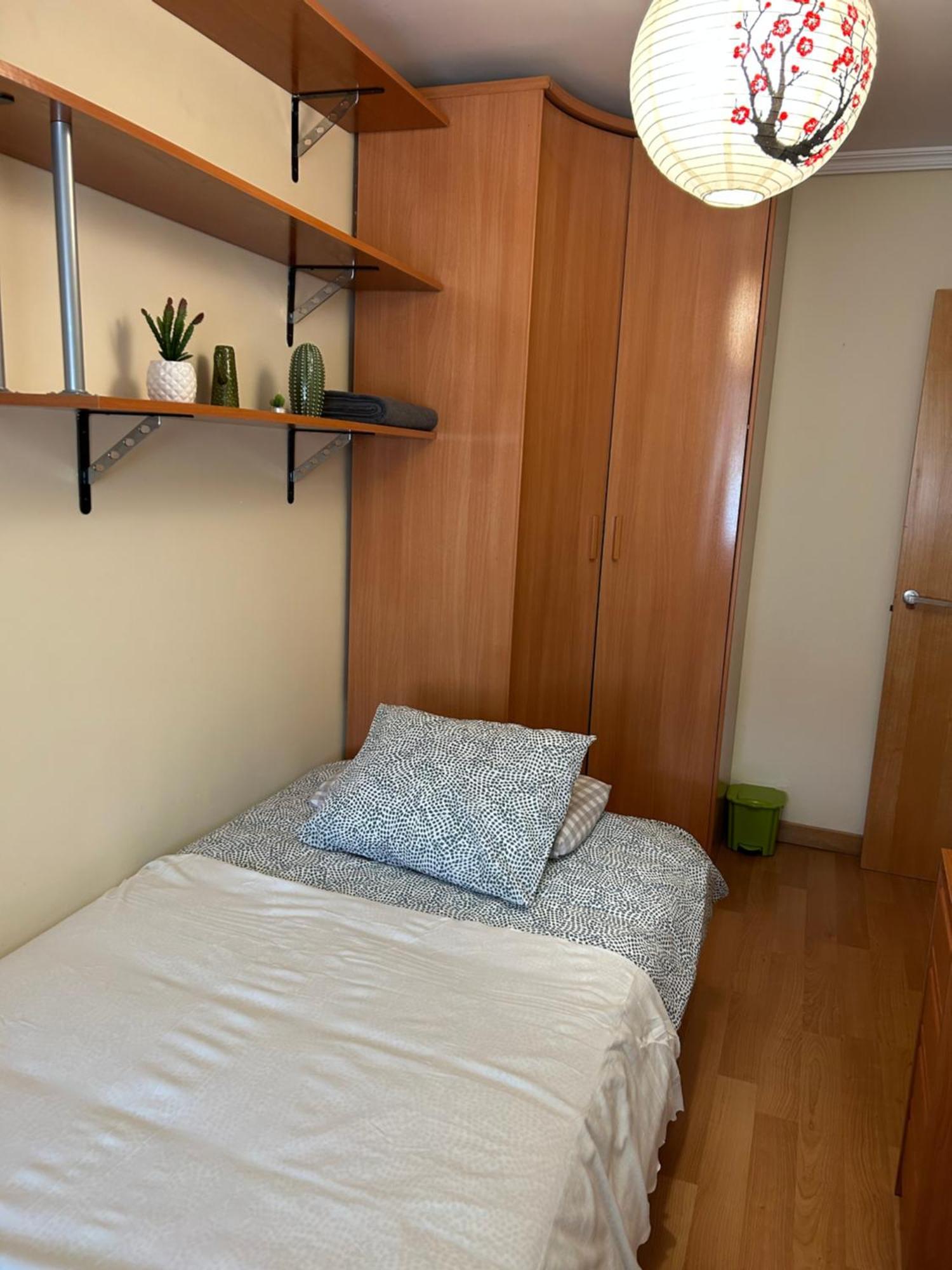 Comoda Habitacion Individual Madrid Esterno foto