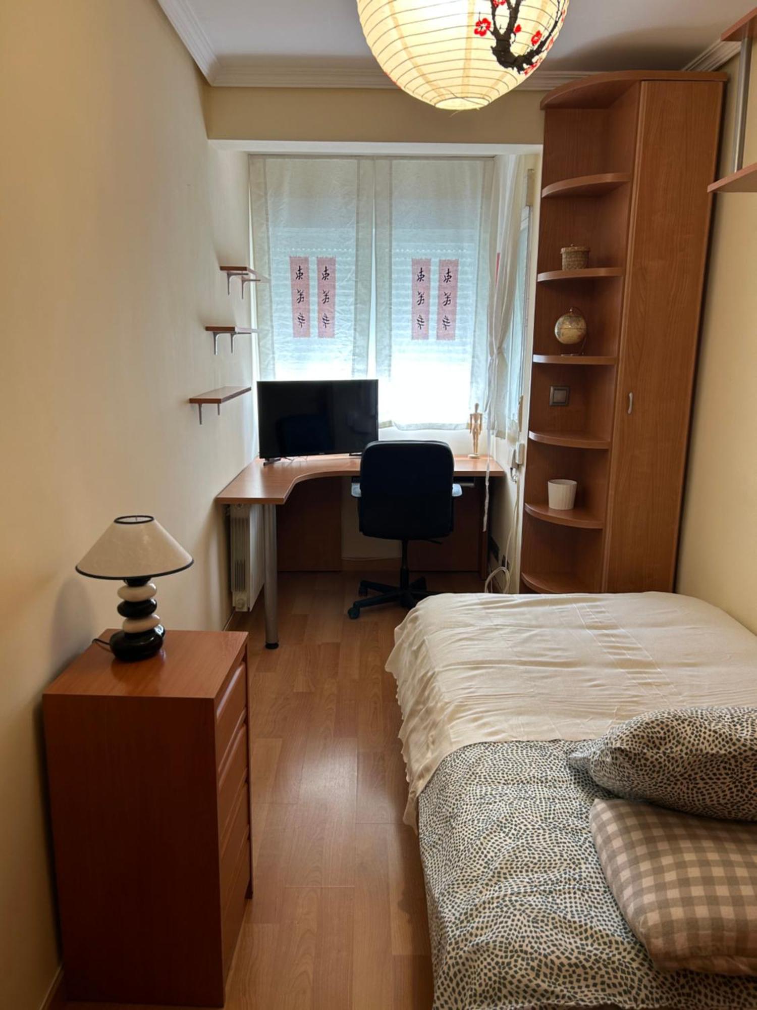 Comoda Habitacion Individual Madrid Esterno foto